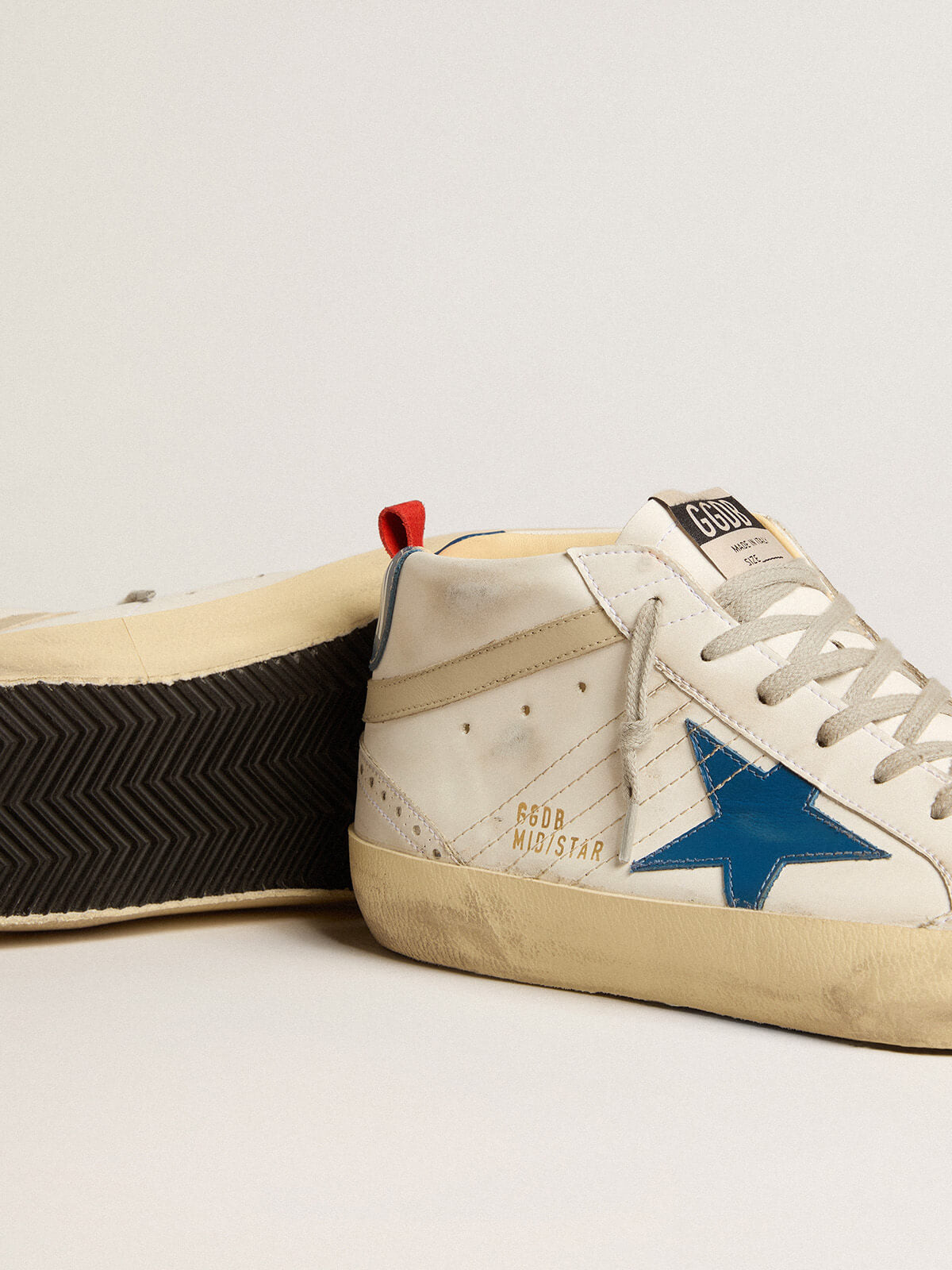 Golden Goose Sneaker | Mid Star Sneaker weiß mit blauem Stern | GMF00122.F004765.82374 / ADAM/EVE