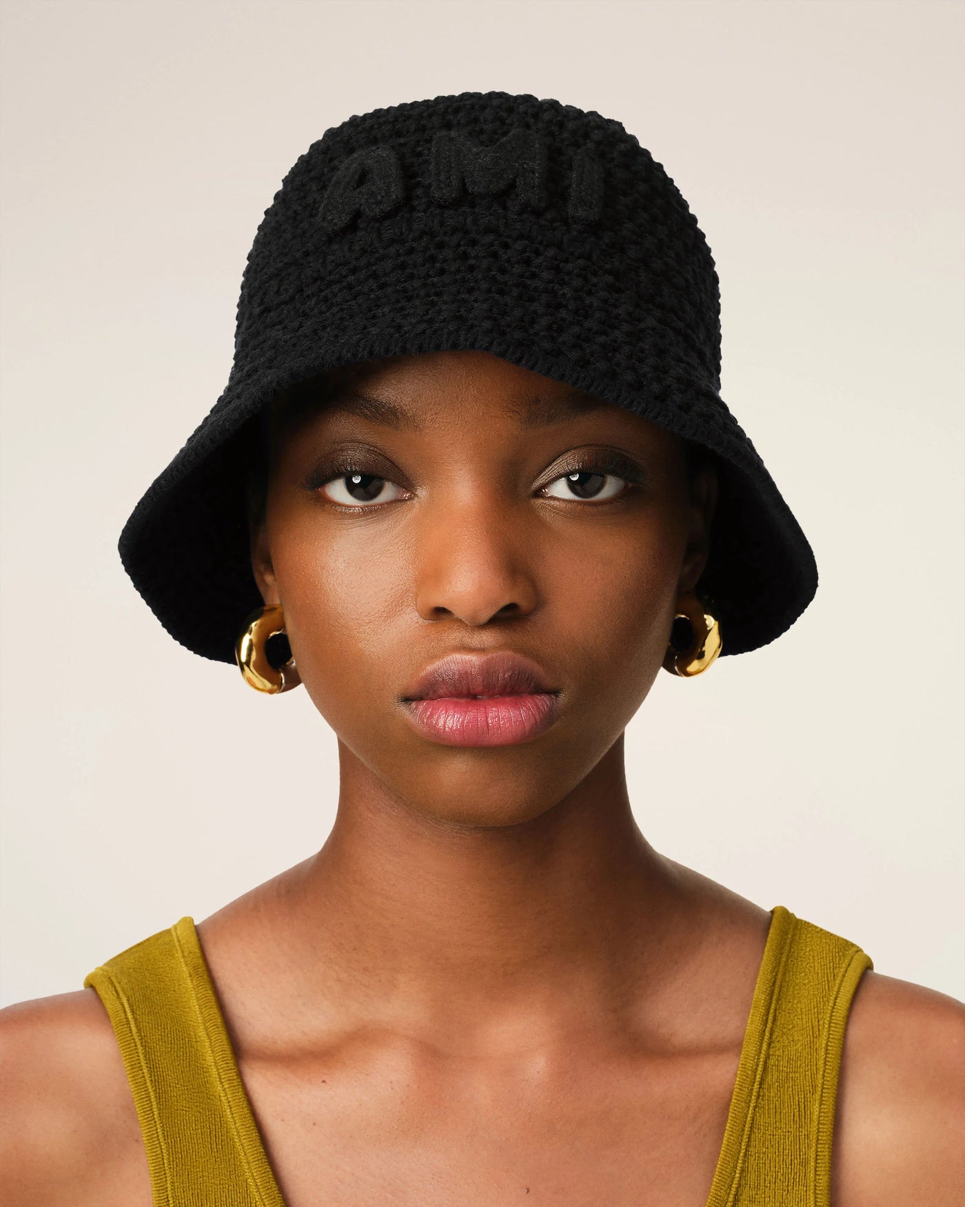 Bucket Hat gestrickt in schwarz
