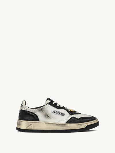 Medalist Super Vintage sneakers with mesh leather in black and white