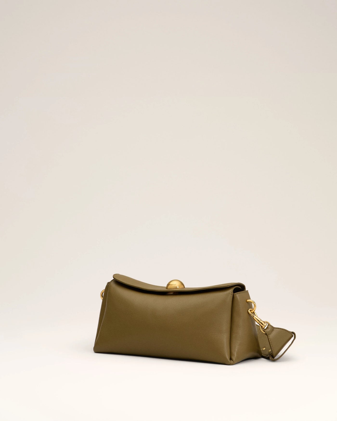 Carrousel Bag aus Leder in khaki