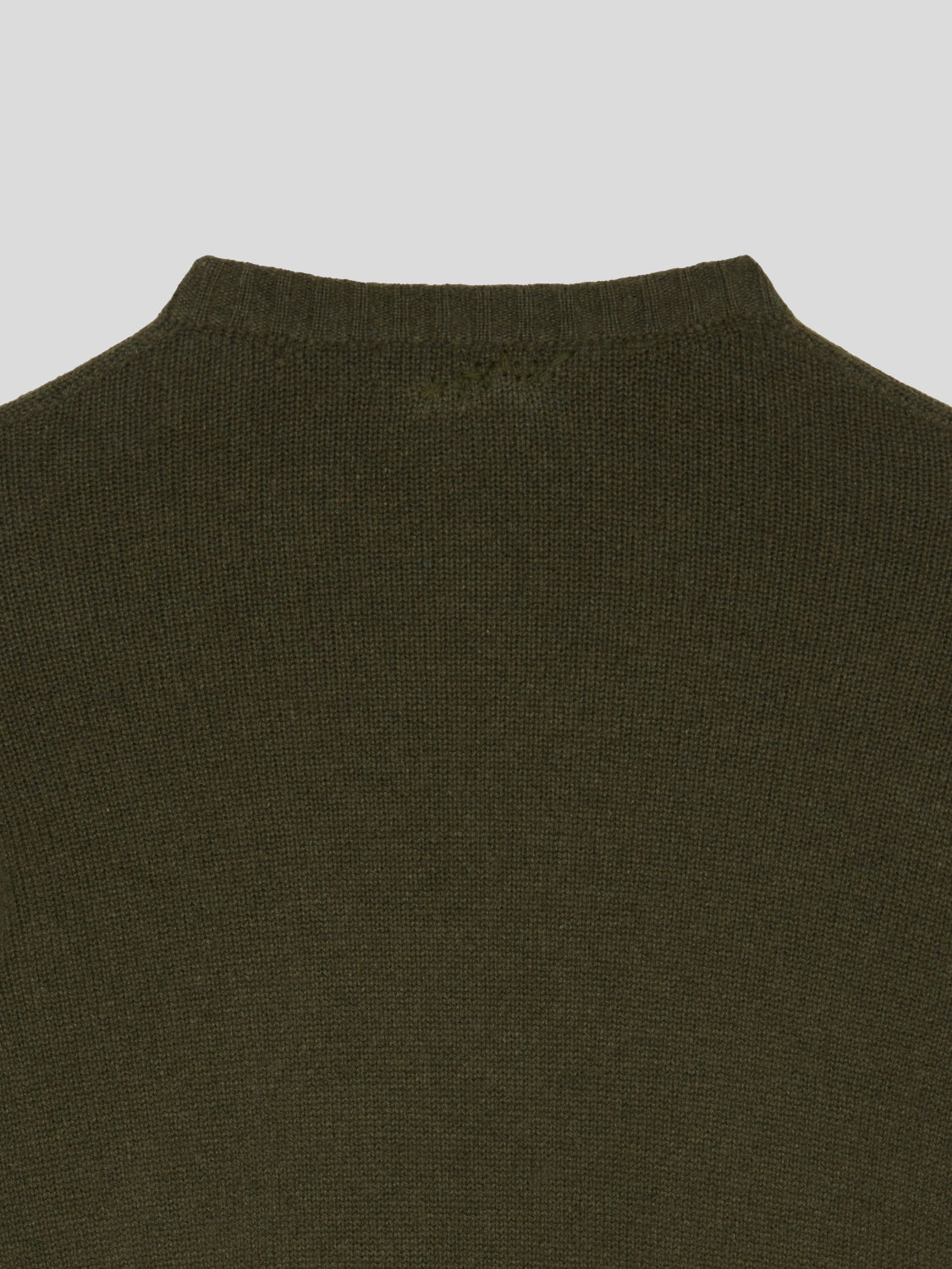 ALANUI Pullover & Strick | Kaschmir Rundhals Pullover in olive grün | LMHE026F23KNI0015656 / ADAM/EVE