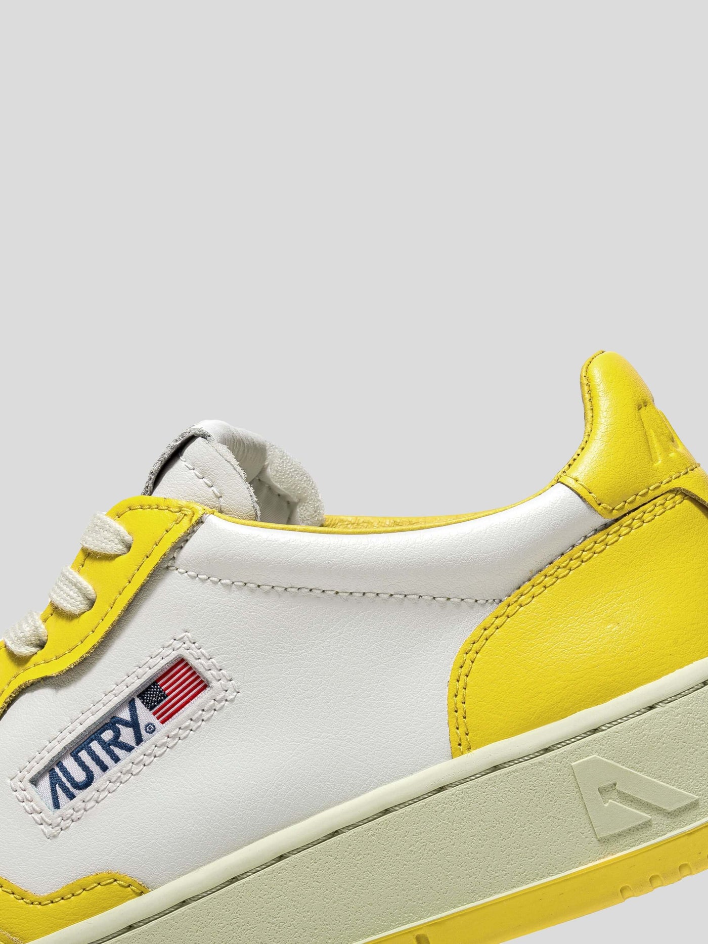 Autry Sneaker | Sneaker Medalist AULM WB23 gelb-weiß | AULM WB23 yellow-1 / ADAM/EVE