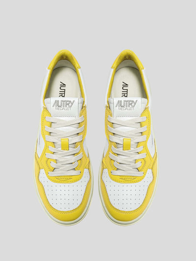 Autry Sneaker | Sneaker Medalist AULM WB23 gelb-weiß | AULM WB23 yellow-1 / ADAM/EVE