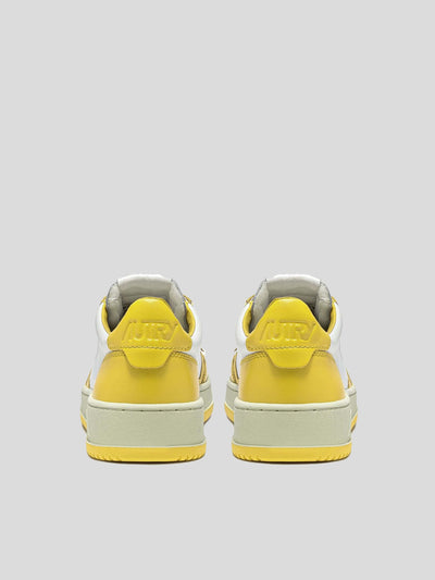 Autry Sneaker | Sneaker Medalist AULW WB23 gelb-weiß | AULW WB23 yellow / ADAM/EVE