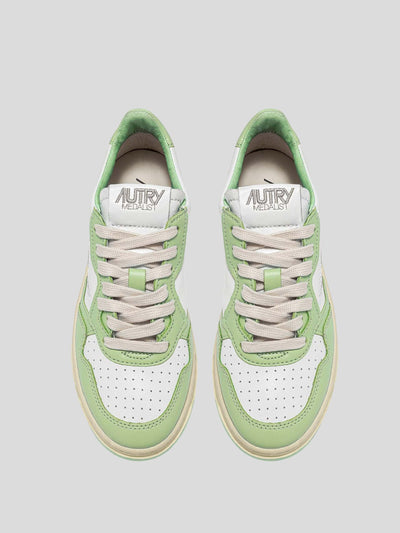 Autry Sneaker | Sneaker Medalist grün-weiß AULW WB24 | AULW WB24 nile green / ADAM/EVE