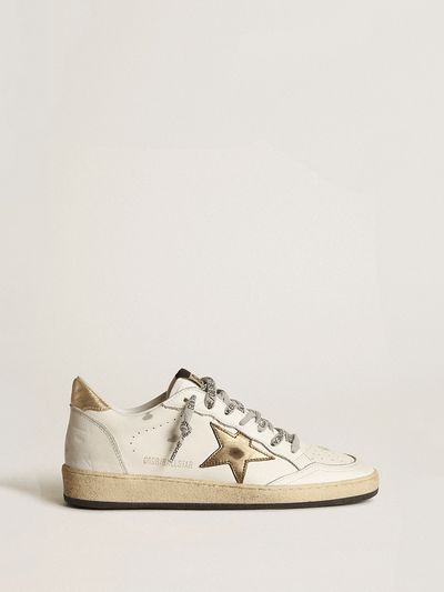 Golden Goose Sneaker | Ball Star Leder Sneaker in weiß mit goldenem Stern | GWF00117.F000783.80608 / ADAM/EVE