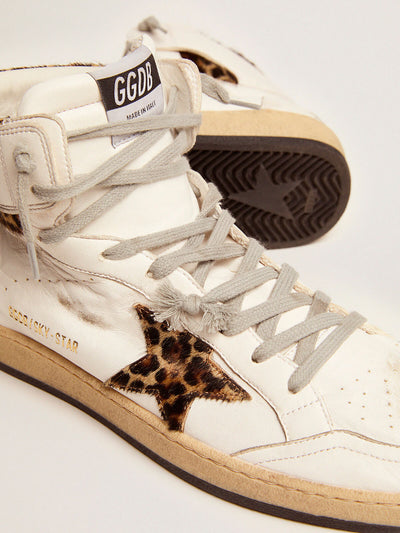 Golden Goose Sneaker | High Top Sky-Star Sneaker mit Leo Stern und Signatur weiß | GWF00230.F002193.10805 / ADAM/EVE