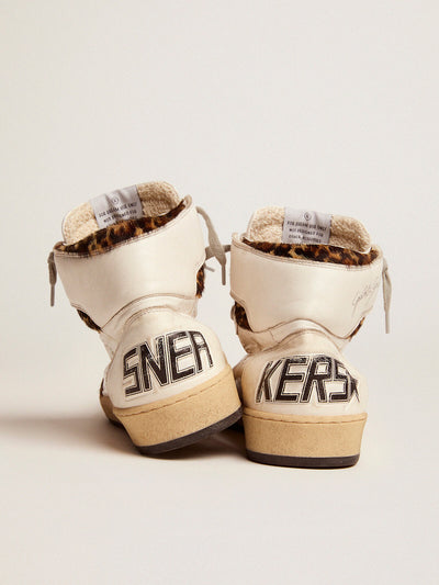 Golden Goose Sneaker | High Top Sky-Star Sneaker mit Leo Stern und Signatur weiß | GWF00230.F002193.10805 / ADAM/EVE