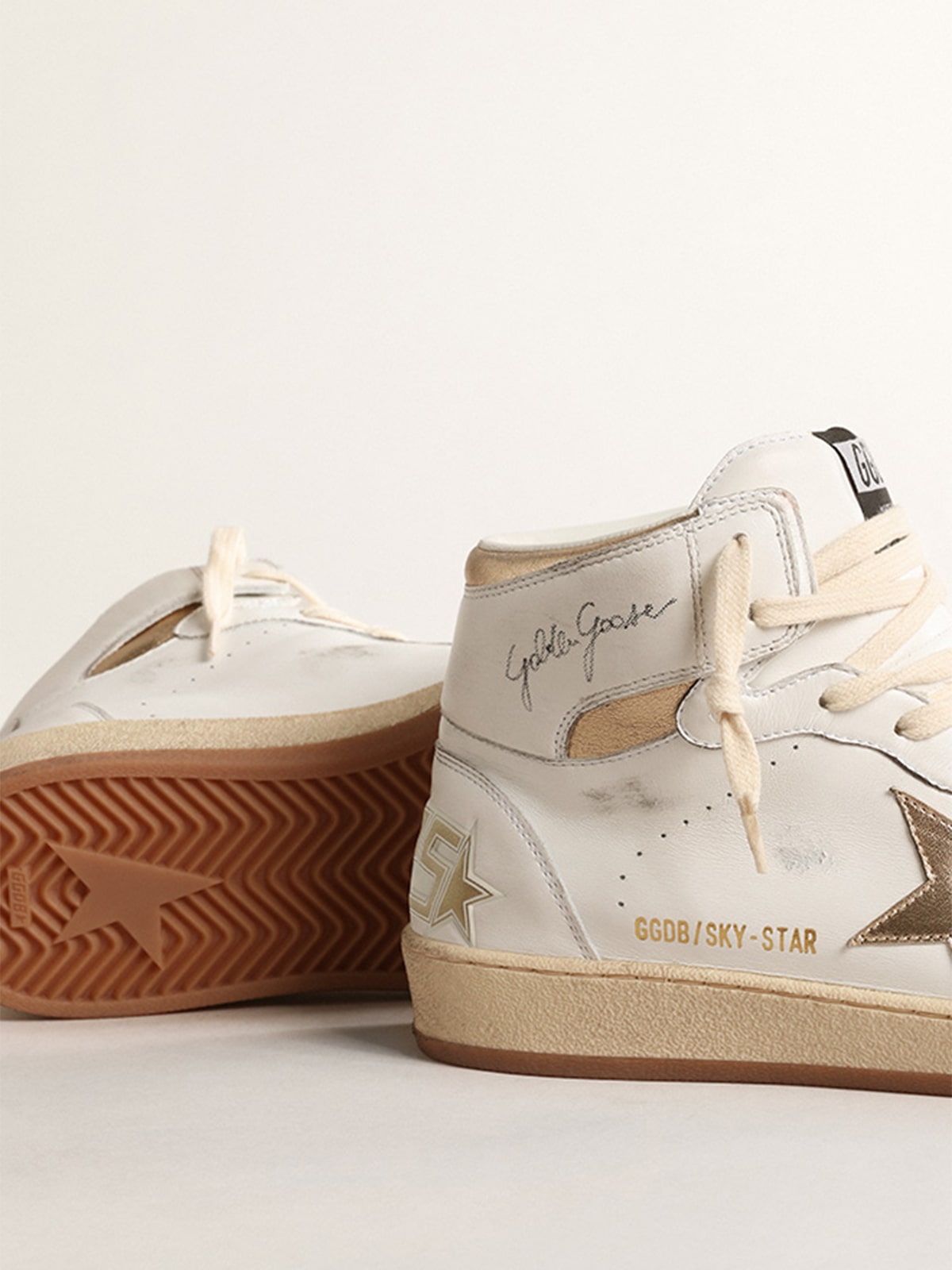 Golden Goose Sneaker | High Top Sneaker Sky-Star mit goldenem Stern weiß | GWF00230.F004633.11522 / ADAM/EVE