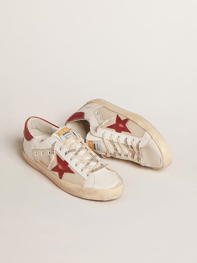 Golden Goose Sneaker | Super-Star Sneaker aus Mesh-Leder in weiß mit rotem Stern | GMF00104.F004794.82390 / ADAM/EVE