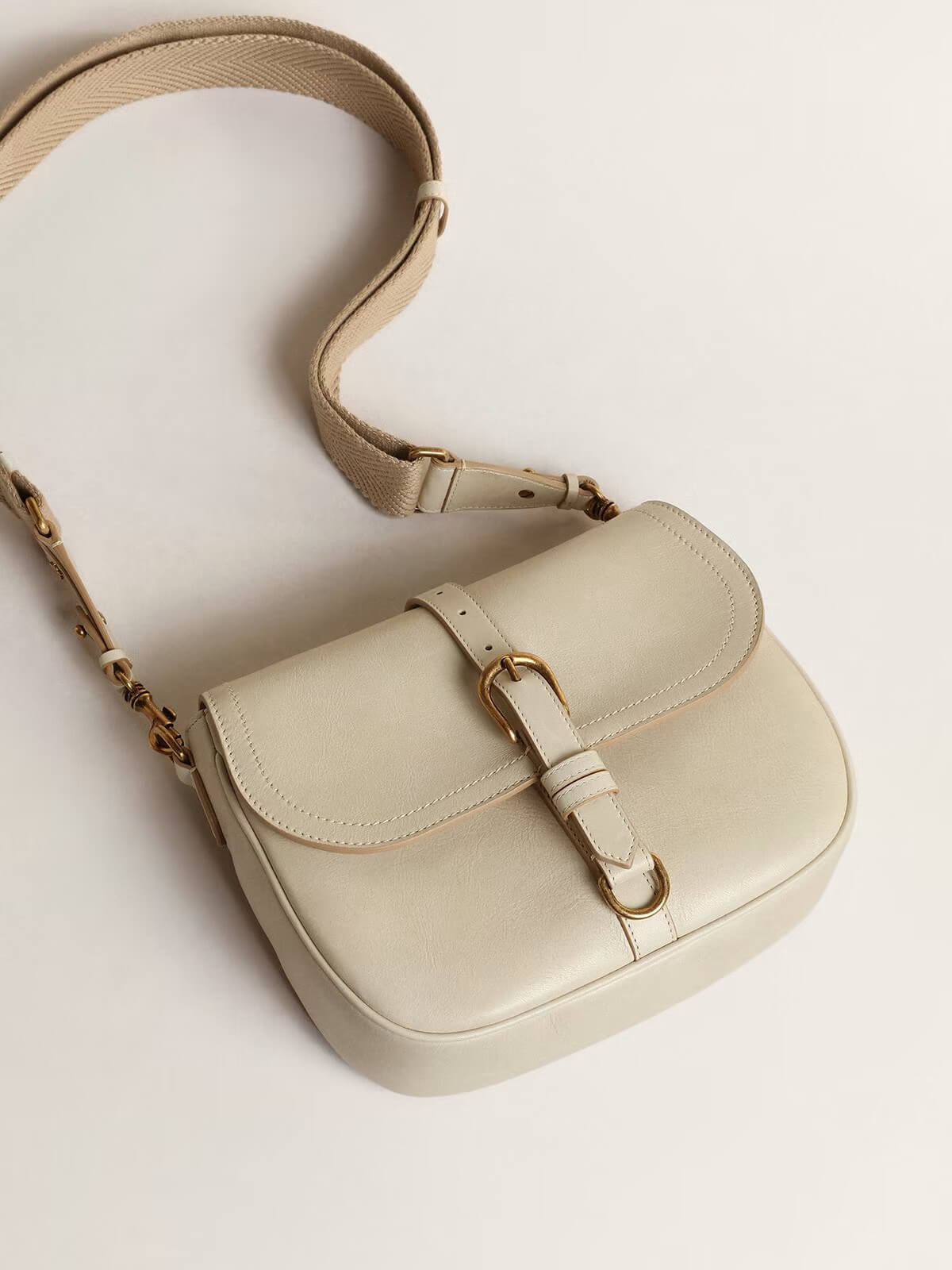 Golden Goose Taschen | Medium Sally Bag in creme-beige | GWA00379.A000506.11351 / ADAM/EVE