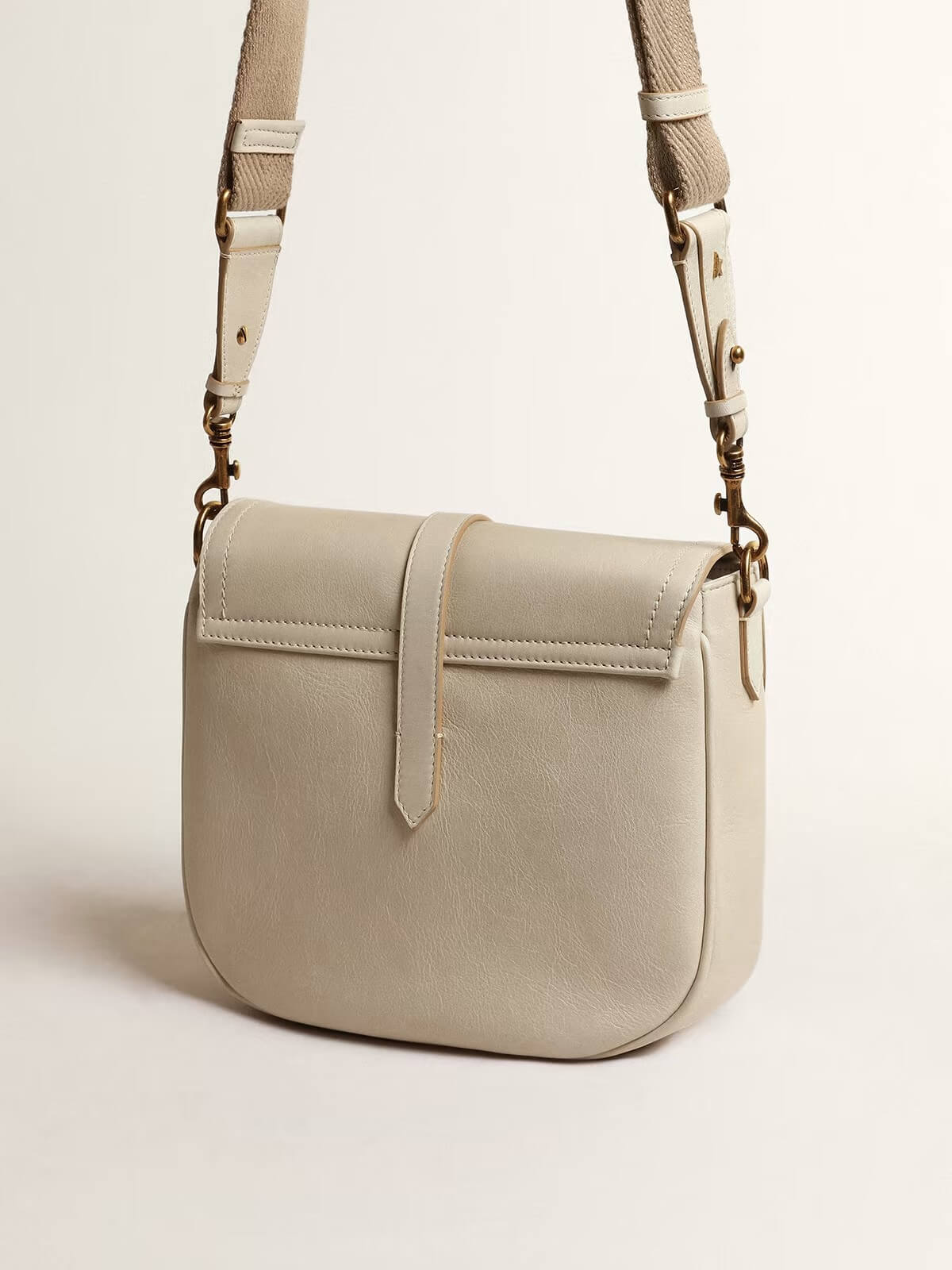 Golden Goose Taschen | Medium Sally Bag in creme-beige | GWA00379.A000506.11351 / ADAM/EVE